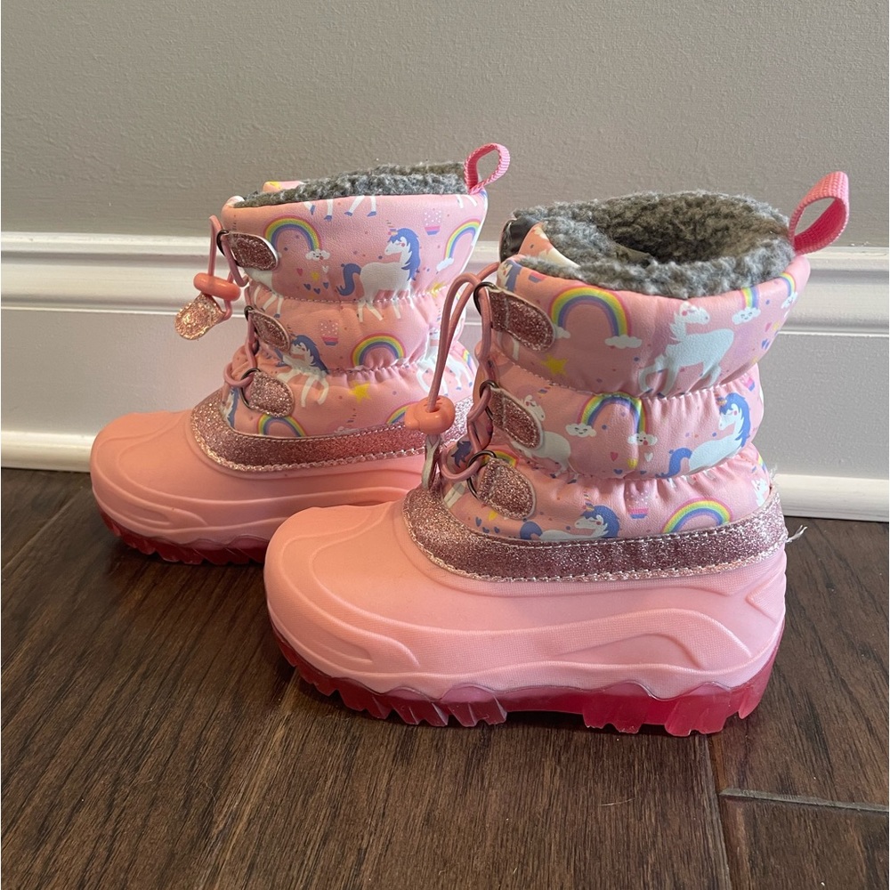Girls size 11/12 snow boots